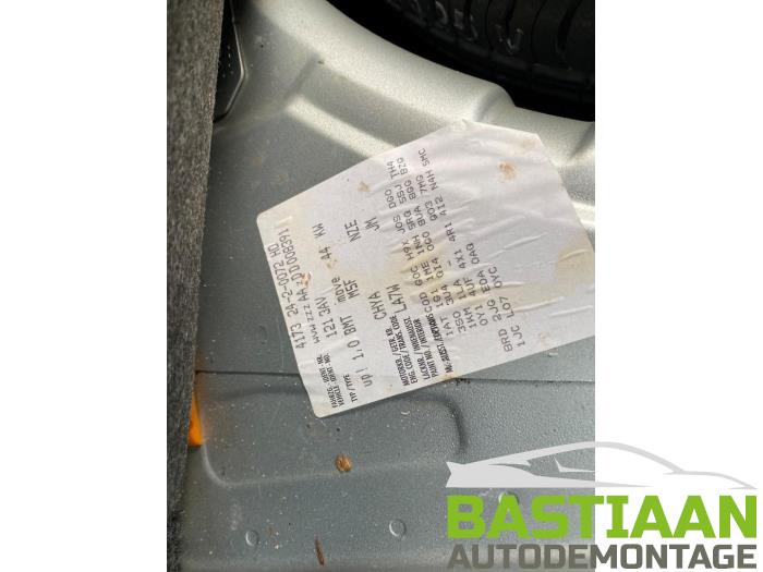 Volkswagen Up! 1.0 12V 60 Sloopvoertuig (2012, Grijs)