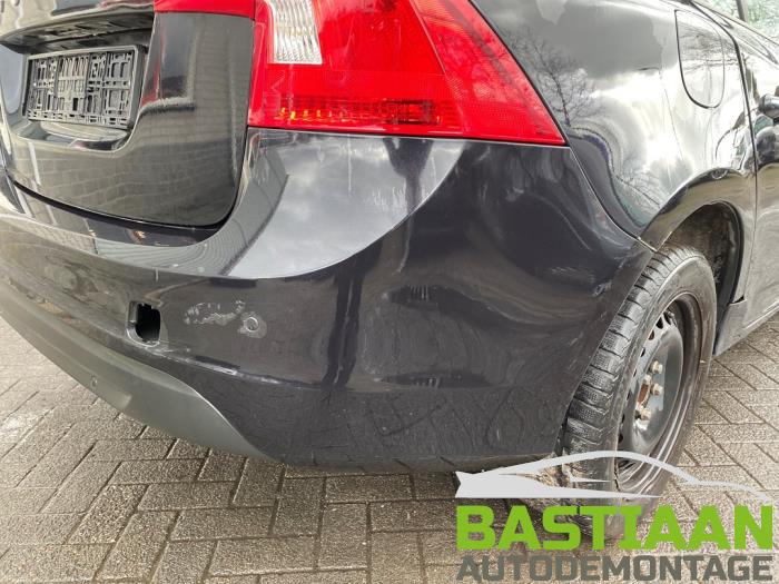 Volvo S60 II 2.0 D3 20V Sloopvoertuig (2011, Zwart)