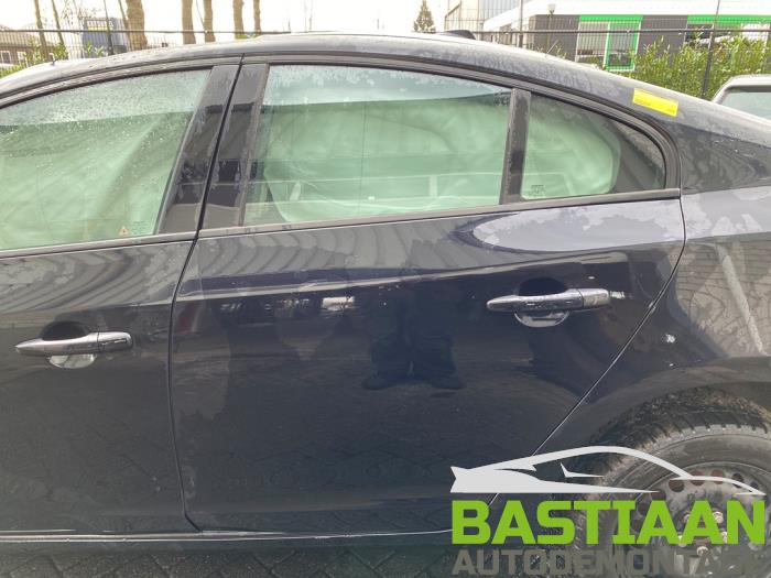 Volvo S60 II 2.0 D3 20V Sloopvoertuig (2011, Zwart)