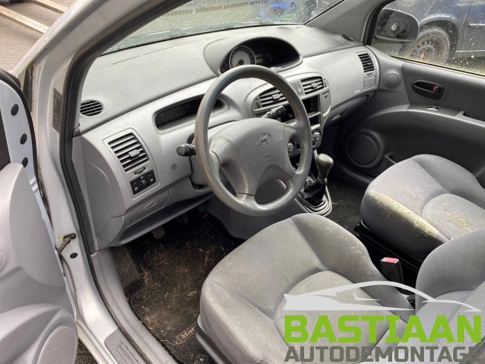 Hyundai Matrix 1.6 16V Sloopvoertuig (2006, Grijs)