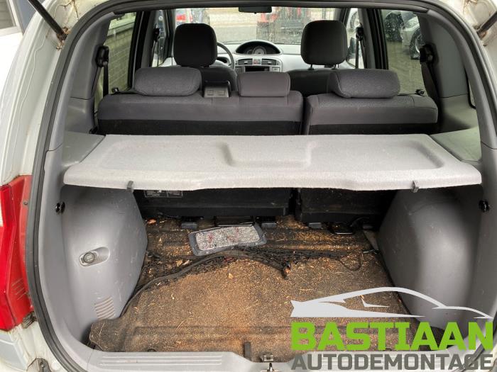 Hyundai Matrix 1.6 16V Sloopvoertuig (2006, Grijs)