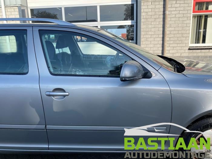 Skoda Octavia Combi 1.4 TSI 16V Sloopvoertuig (2009, Beige)