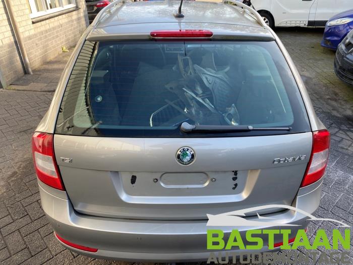 Skoda Octavia Combi 1.4 TSI 16V Sloopvoertuig (2009, Beige)