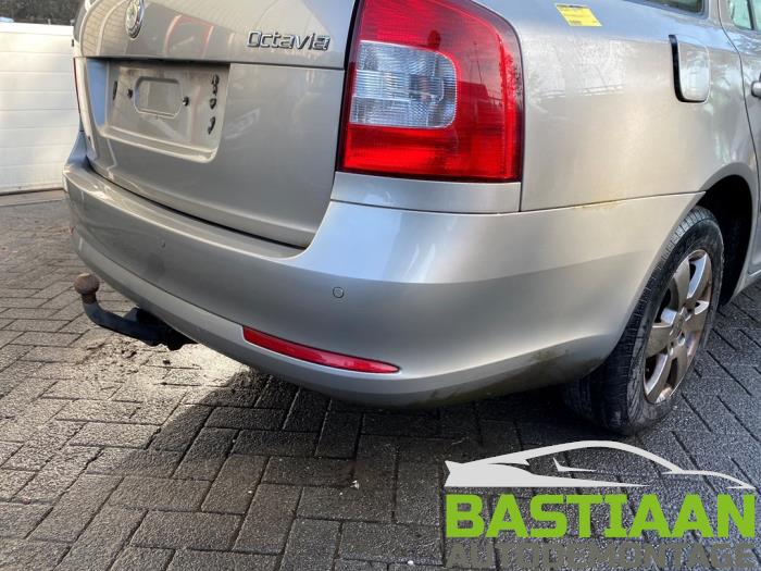 Skoda Octavia Combi 1.4 TSI 16V Sloopvoertuig (2009, Beige)