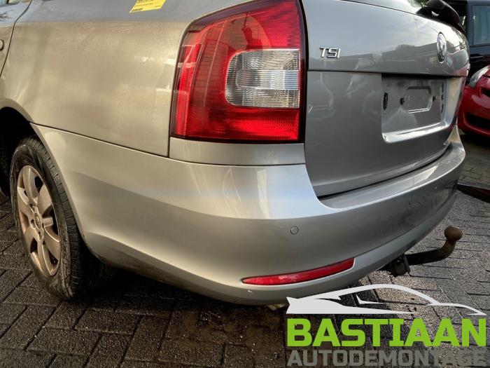 Skoda Octavia Combi 1.4 TSI 16V Sloopvoertuig (2009, Beige)