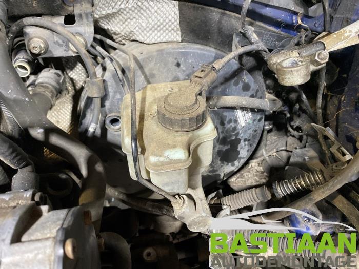 Volkswagen Caddy III 2.0 SDI Sloopvoertuig (2004, Graniet)