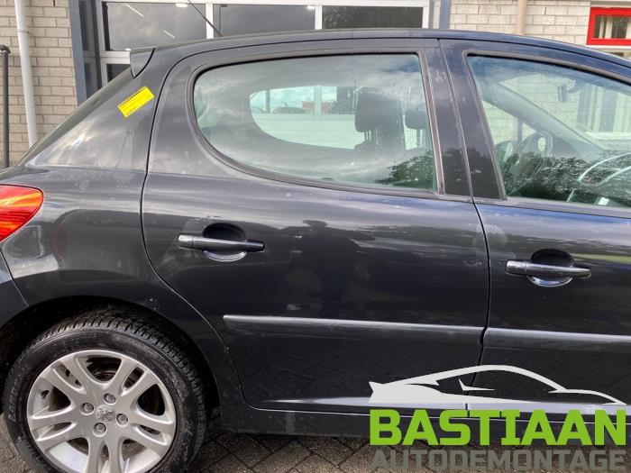 Peugeot 207/207+ 1.4 16V VTi Sloopvoertuig (2009, Zwart)