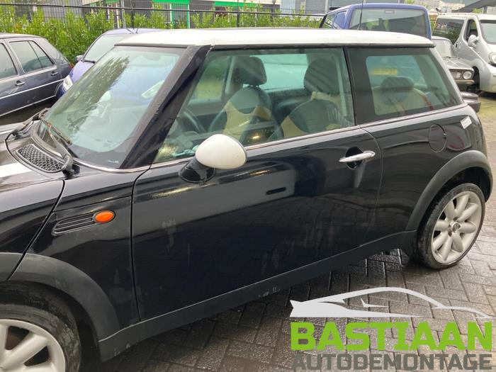 Mini Mini One/Cooper 1.6 16V Cooper Sloopvoertuig (2002, Zwart)