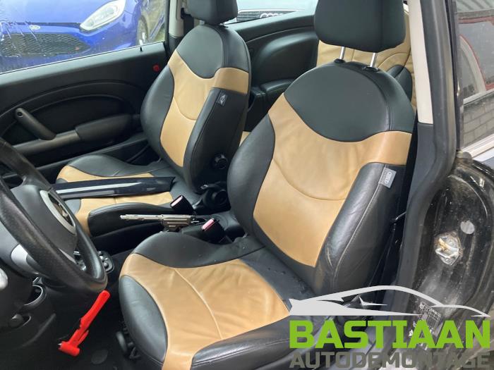 Mini Mini One/Cooper 1.6 16V Cooper Sloopvoertuig (2002, Zwart)