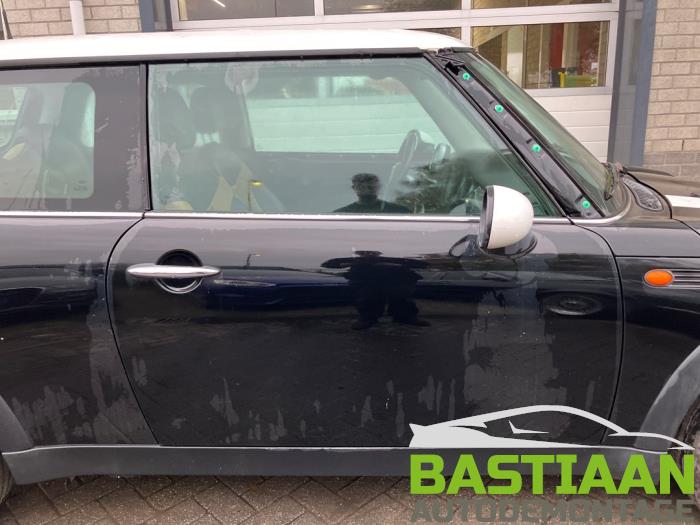 Mini Mini One/Cooper 1.6 16V Cooper Sloopvoertuig (2002, Zwart)