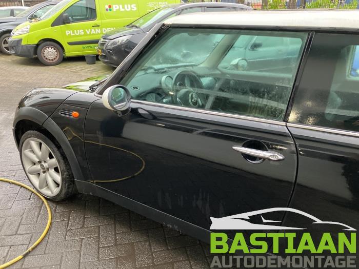 Mini Mini One/Cooper 1.6 16V Cooper Sloopvoertuig (2002, Zwart)