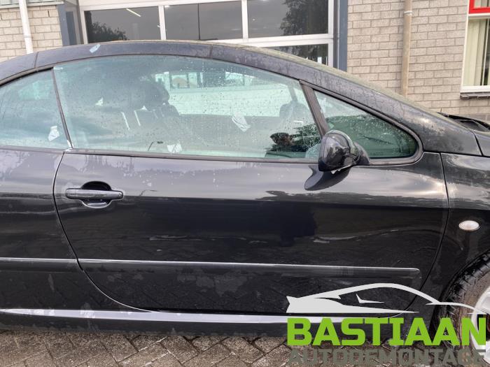 Peugeot 307 CC 2.0 16V Sloopvoertuig (2004, Zwart)