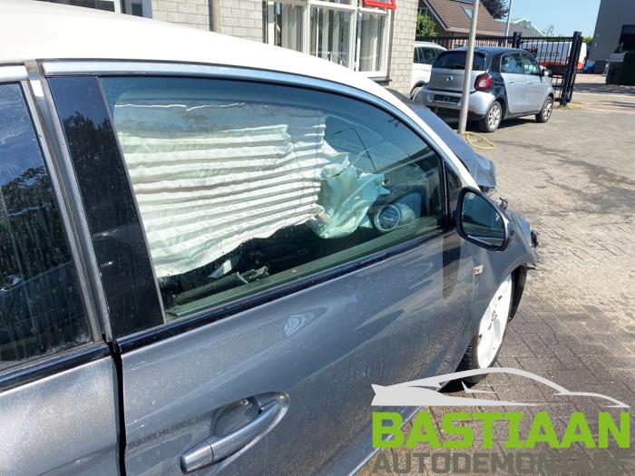 Opel Adam 1.4 16V Sloopvoertuig (2013, Grijs)