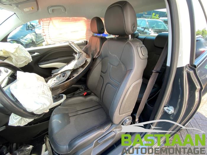 Opel Adam 1.4 16V Sloopvoertuig (2013, Grijs)