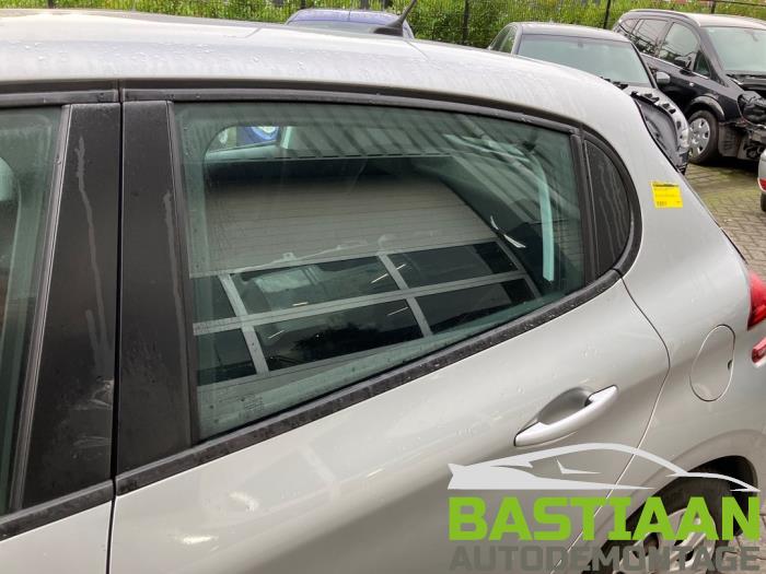 Peugeot 208 I 1.2 Vti 12V PureTech 82 Sloopvoertuig (2016, Grijs)