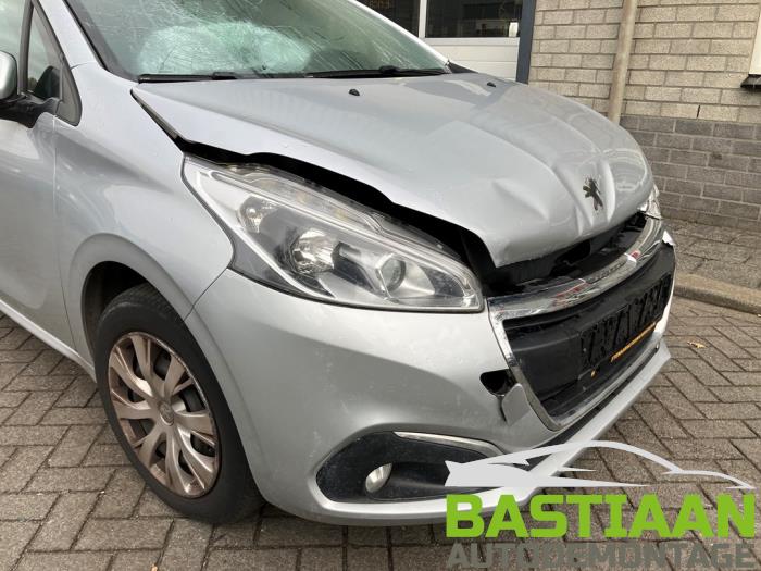 Peugeot 208 I 1.2 Vti 12V PureTech 82 Sloopvoertuig (2016, Grijs)