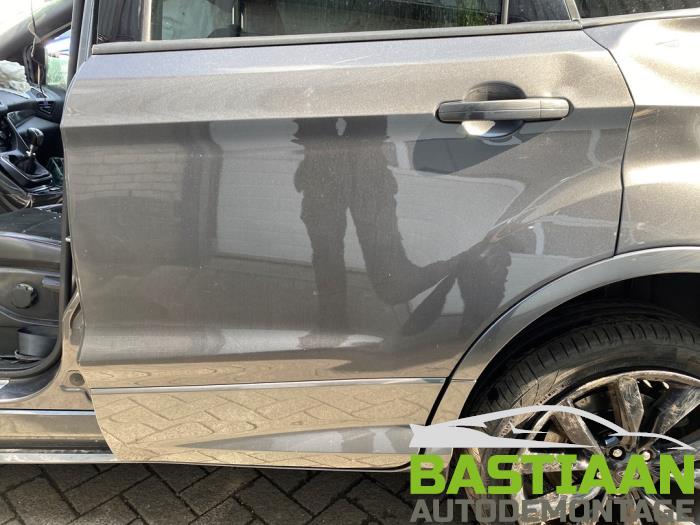 Ford Kuga II 1.5 EcoBoost 16V 150 Sloopvoertuig (2015, Zwart)