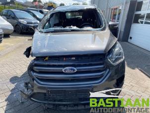 Ford Kuga II 1.5 EcoBoost 16V 150 Sloopvoertuig (2015, Zwart)