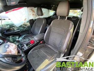 Ford Kuga II 1.5 EcoBoost 16V 150 Sloopvoertuig (2015, Zwart)