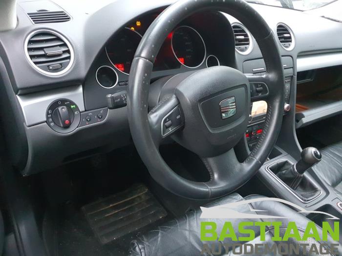 Seat Exeo 2.0 TDI 16V Sloopvoertuig (2009, Zwart)