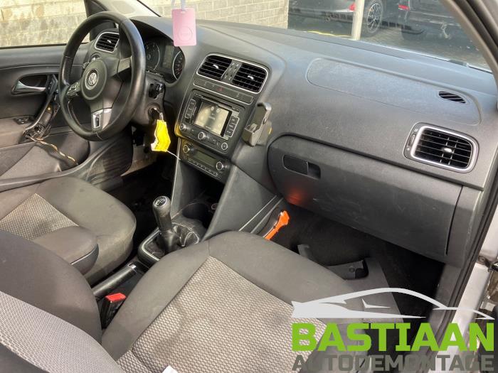 Volkswagen Polo Sloopvoertuig (2010, Grijs)