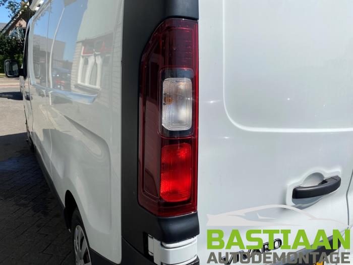 Opel Vivaro 1.6 CDTi BiTurbo 125 Sloopvoertuig (2017, Wit)