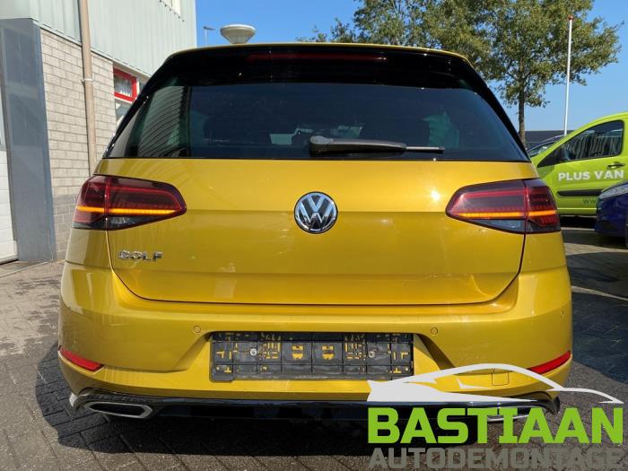 Volkswagen Golf VII 2.0 TDI 150 16V Sloopvoertuig (2018, Geel)
