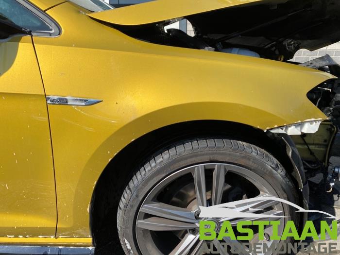 Volkswagen Golf VII 2.0 TDI 150 16V Sloopvoertuig (2018, Geel)