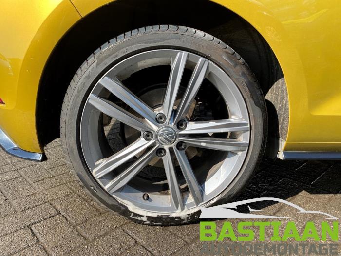 Volkswagen Golf VII 2.0 TDI 150 16V Sloopvoertuig (2018, Geel)