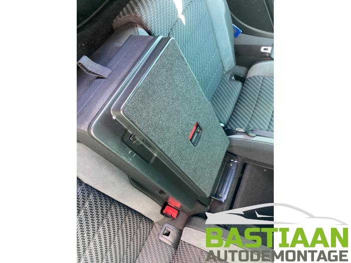 Volkswagen Golf VII 2.0 TDI 150 16V Sloopvoertuig (2018, Geel)