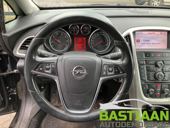 Opel Astra J Sports Tourer 1.3 CDTI 16V ecoFlex Sloopvoertuig (2011, Zwart)