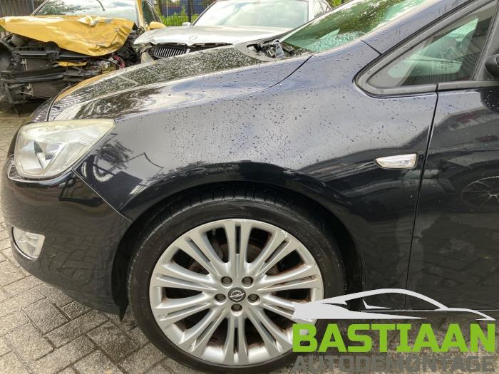 Opel Astra J Sports Tourer 1.3 CDTI 16V ecoFlex Sloopvoertuig (2011, Zwart)