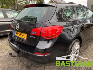 Opel Astra J Sports Tourer 1.3 CDTI 16V ecoFlex Sloopvoertuig (2011, Zwart)
