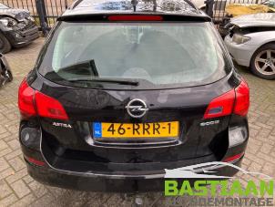 Opel Astra J Sports Tourer 1.3 CDTI 16V ecoFlex Sloopvoertuig (2011, Zwart)