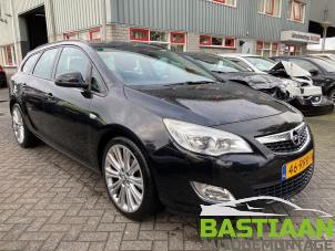Opel Astra J Sports Tourer 1.3 CDTI 16V ecoFlex Sloopvoertuig (2011, Zwart)