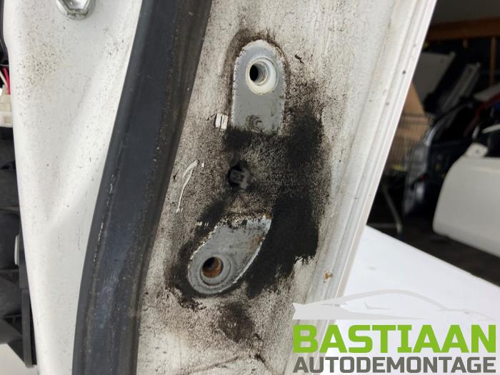 Toyota Yaris II 1.0 12V VVT-i Sloopvoertuig (2010, Wit)