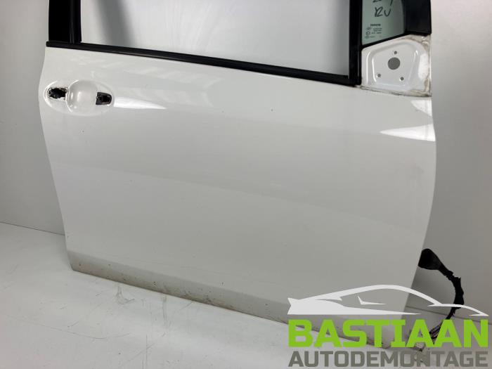 Toyota Yaris II 1.0 12V VVT-i Sloopvoertuig (2010, Wit)