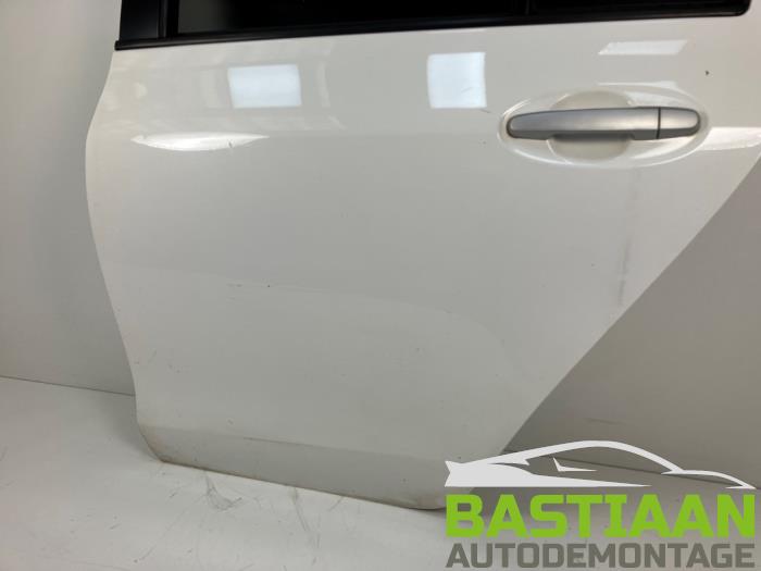 Toyota Yaris II 1.0 12V VVT-i Sloopvoertuig (2010, Wit)