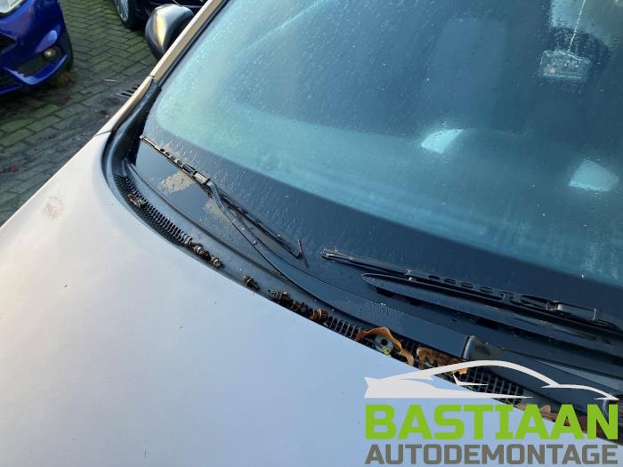 Kia Cee'd 1.4 CVVT 16V Sloopvoertuig (2009, Beige)