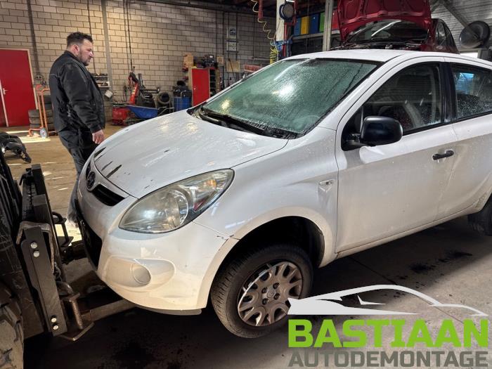 Hyundai i20 1.2i 16V Sloopvoertuig (2009, Wit)