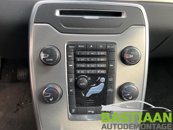 Volvo V70 2.0 D3 20V Sloopvoertuig (2012, Zwart)