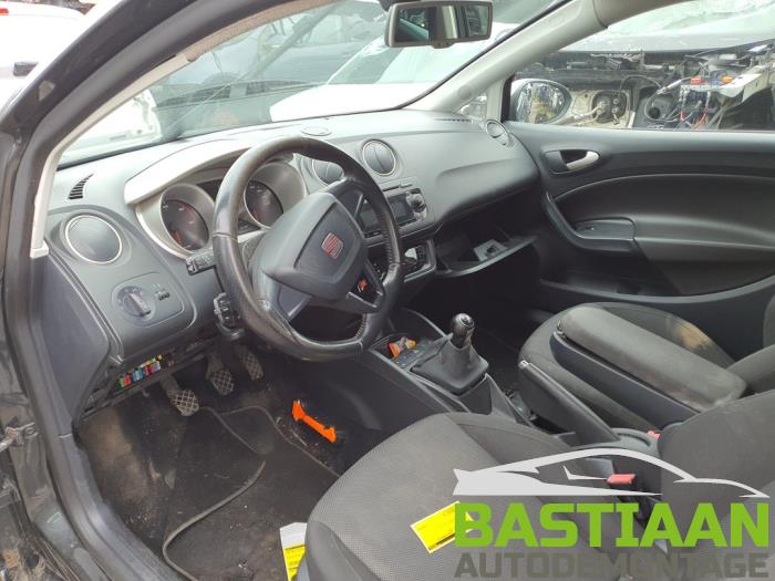 Seat Ibiza IV SC 1.9 TDI 105 Sloopvoertuig (2009, Grijs)