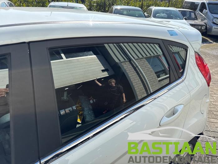 Ford Fiesta 6 1.0 SCI 12V 80 Sloopvoertuig (2015, Wit)