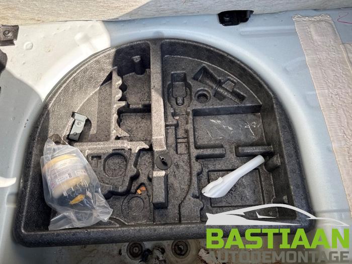 Ford Fiesta 6 1.0 SCI 12V 80 Sloopvoertuig (2015, Wit)