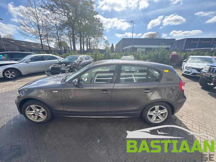 BMW 1 serie 116i 1.6 16V Sloopvoertuig (2006, Bruin)