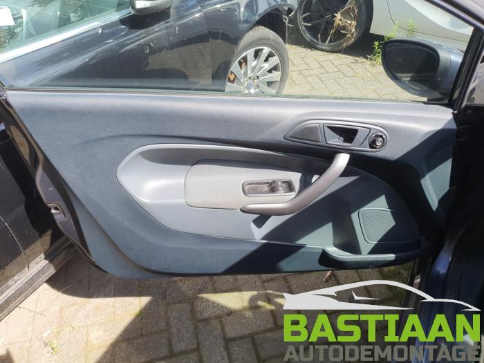 Ford Fiesta 6 1.25 16V Sloopvoertuig (2010, Grijs)