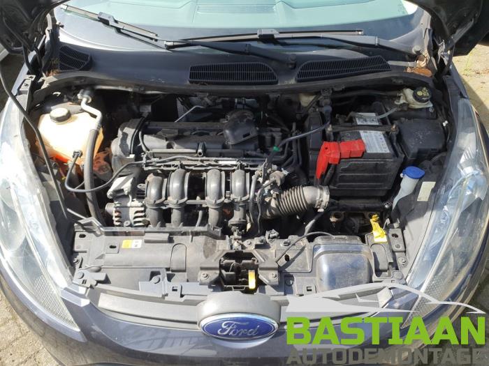 Ford Fiesta 6 1.25 16V Sloopvoertuig (2010, Grijs)