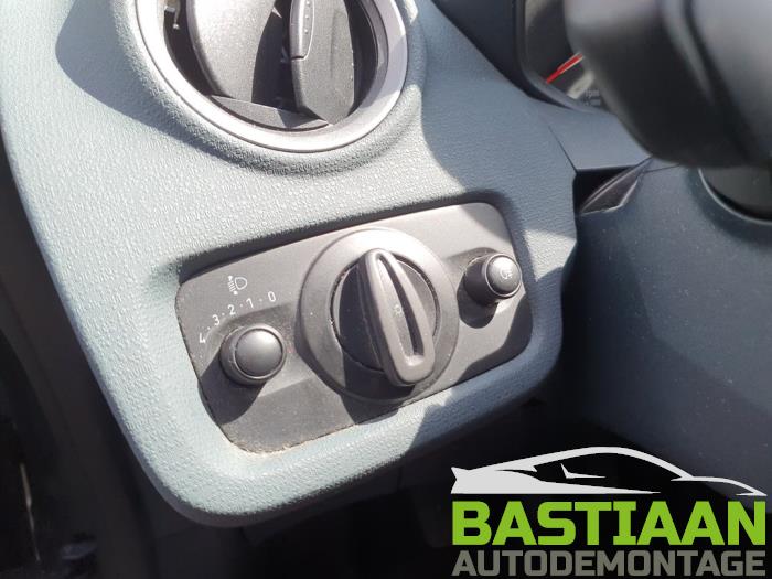 Ford Fiesta 6 1.25 16V Sloopvoertuig (2010, Grijs)