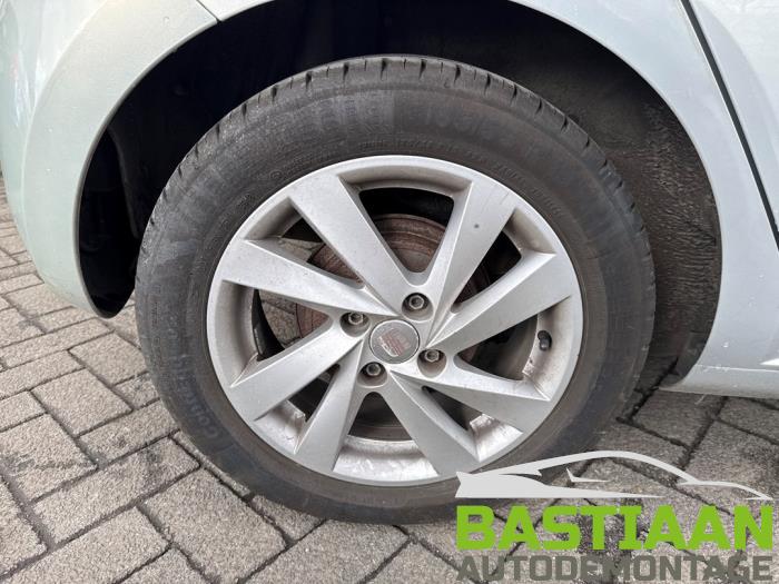 Seat Mii 1.0 12V Sloopvoertuig (2013, Zilver)