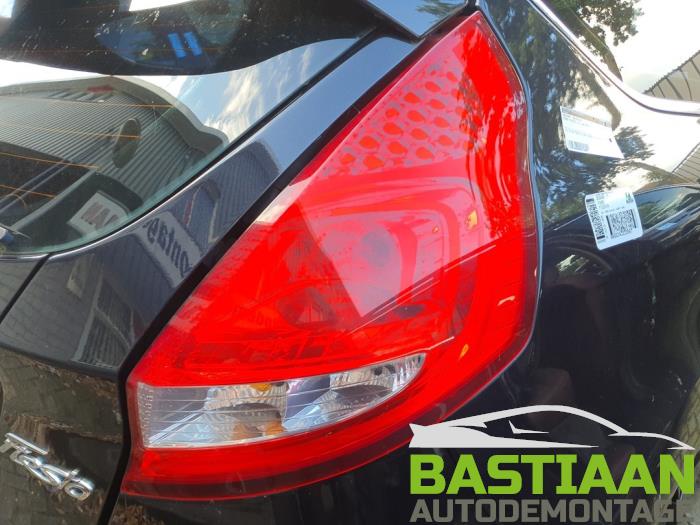 Ford Fiesta 6 1.6 TDCi 16V ECOnetic Sloopvoertuig (2012, Zwart)